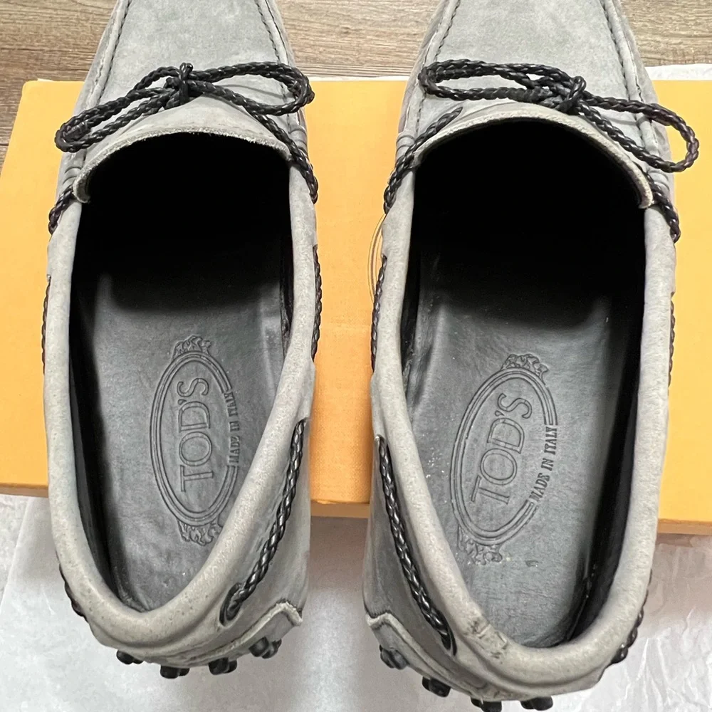 Tod's Men's LACCETTO Gommino Suede Gray Driving Loafers Size 7.5 Box & Dust Bag - Picture 4 of 11